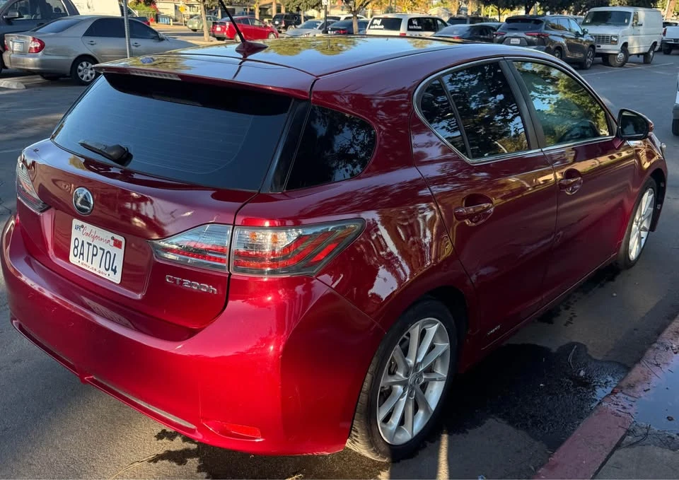 2013 Lexus CT - Image 10 of 20