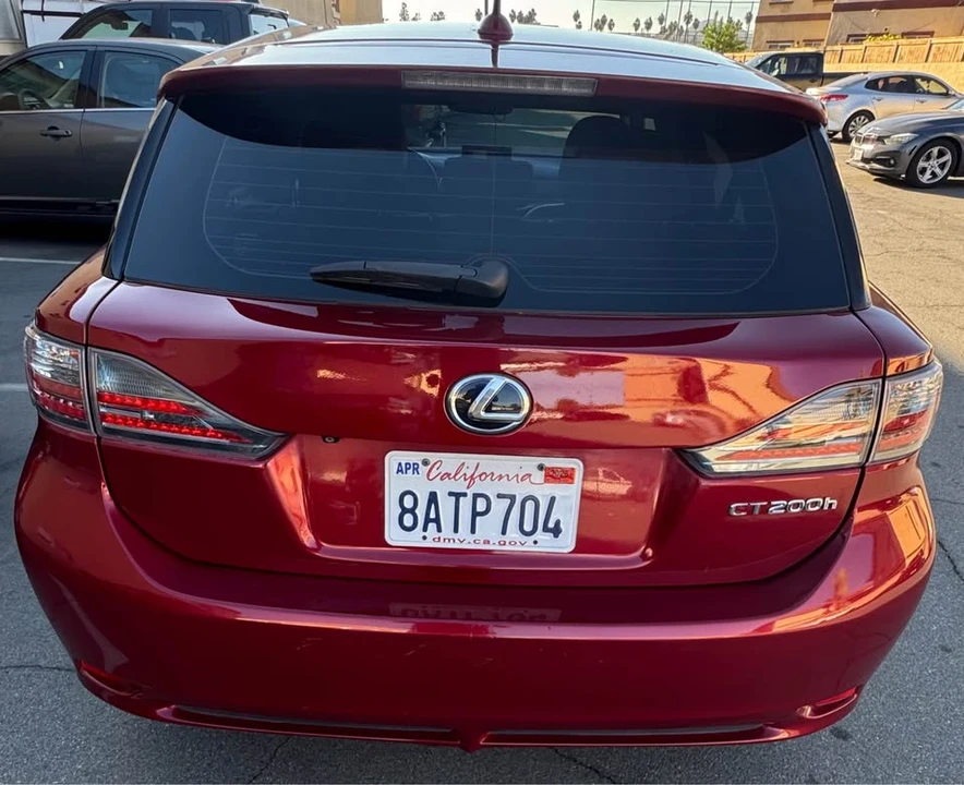 2013 Lexus CT - Image 15 of 20