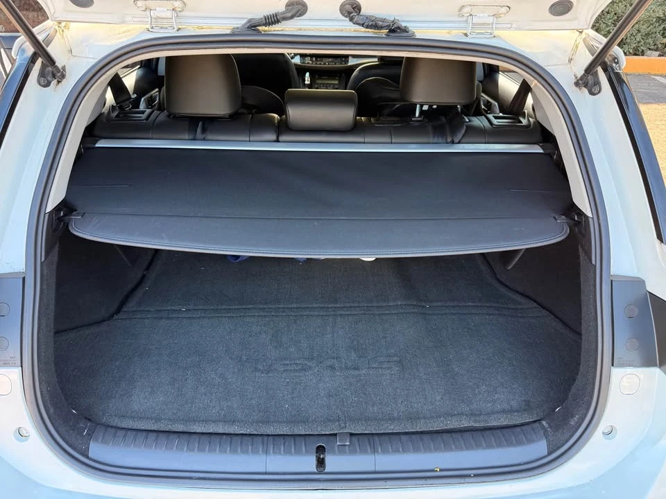 2013 Lexus CT - Image 16 of 19