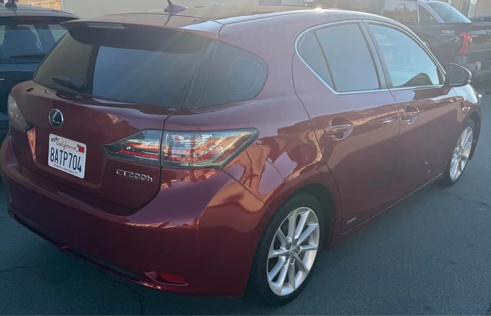 2013 Lexus CT - Image 14 of 20