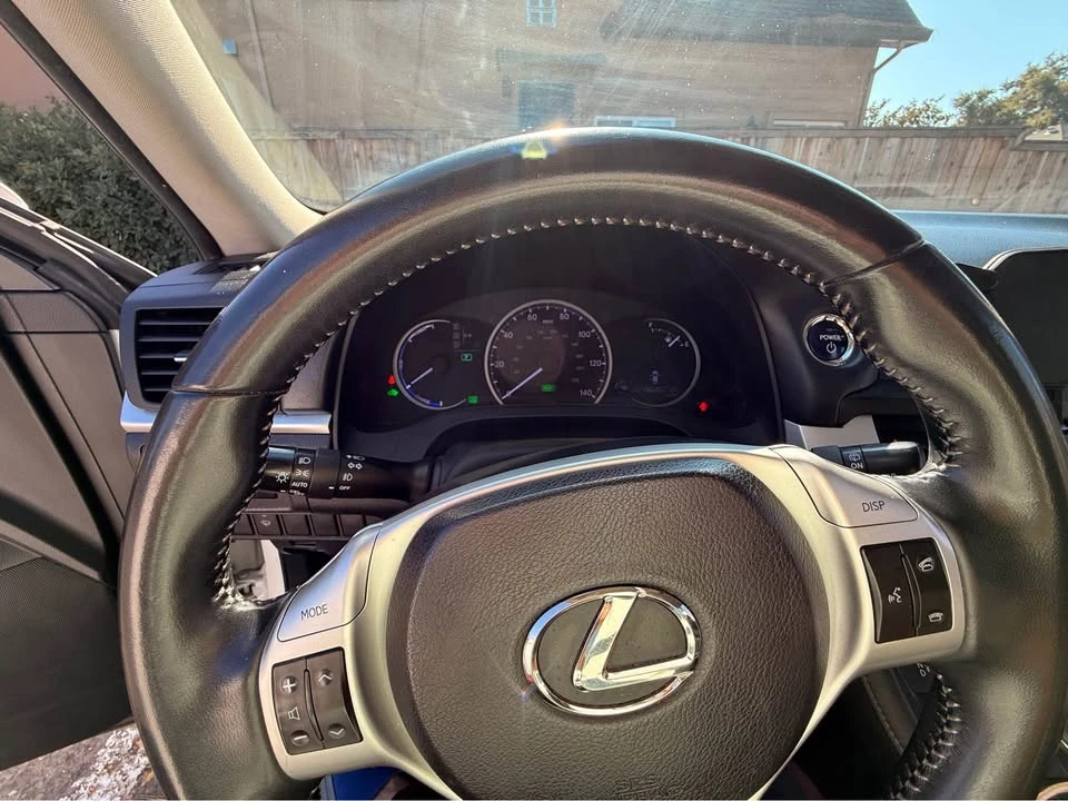 2013 Lexus CT - Image 15 of 19