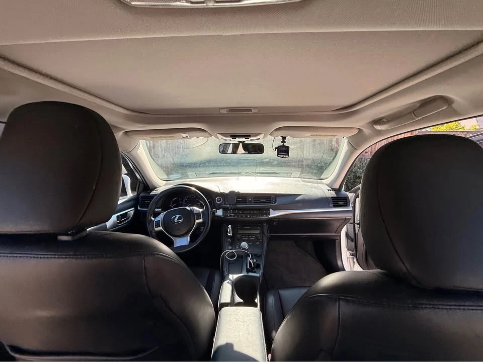 2013 Lexus CT - Image 9 of 19