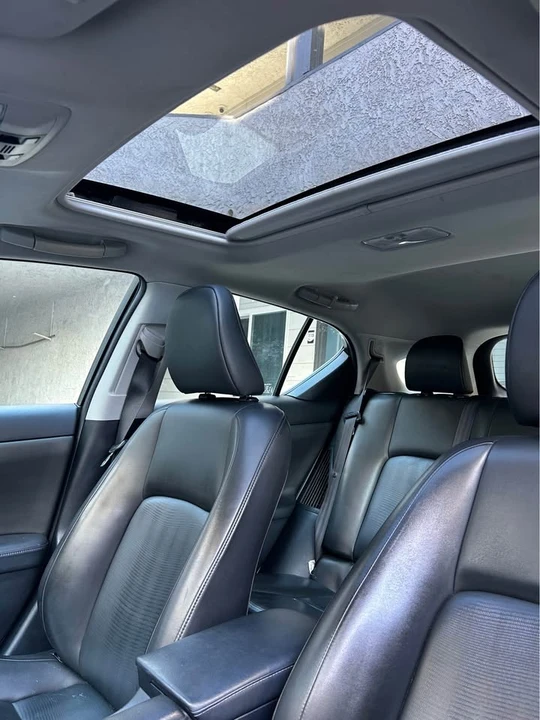 2013 Lexus CT - Image 13 of 19