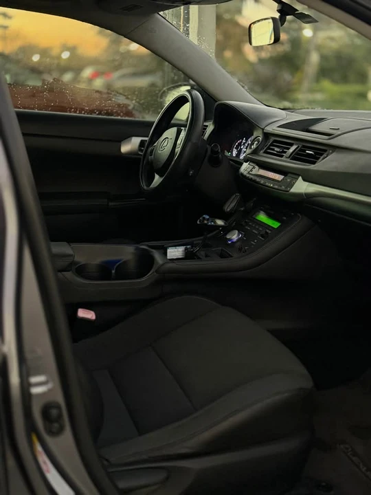 2013 Lexus CT - Image 11 of 11