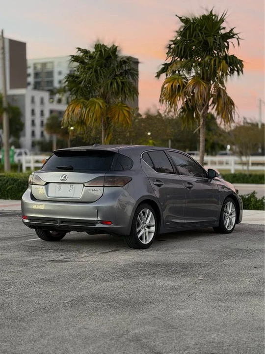 2013 Lexus CT - Image 7 of 11