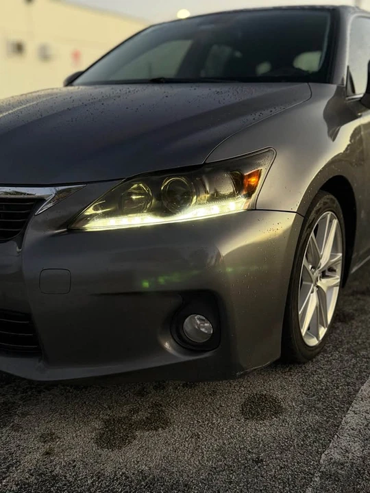 2013 Lexus CT - Image 4 of 11