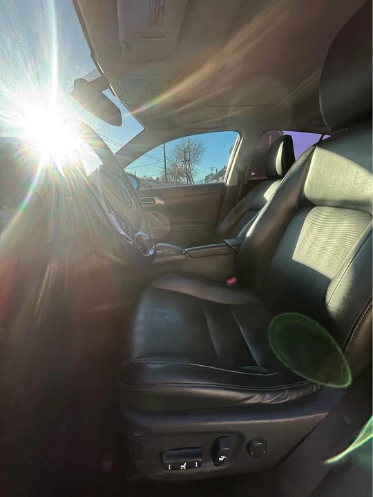 2013 Lexus CT - Image 9 of 12
