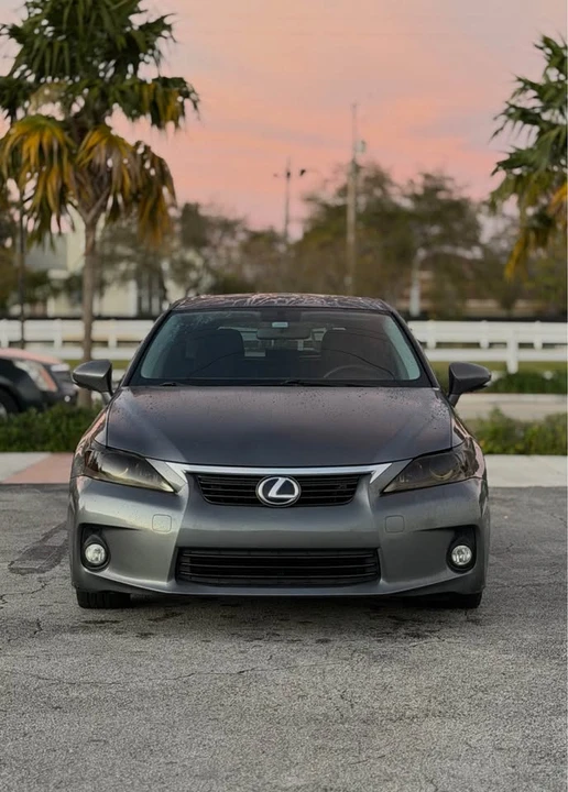 2013 Lexus CT - Image 3 of 11