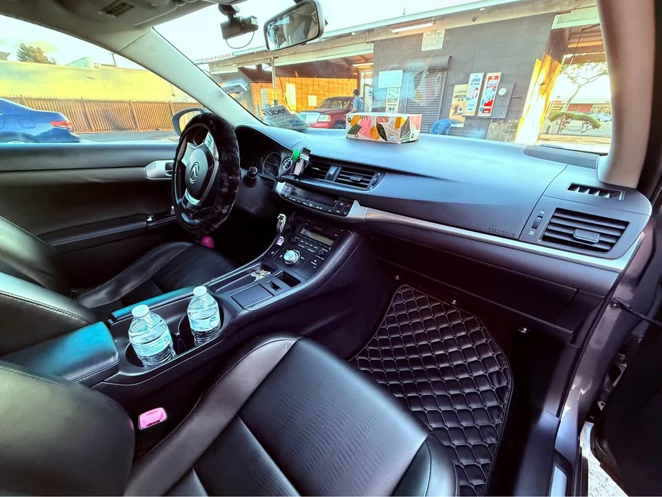 2013 Lexus CT - Image 7 of 13