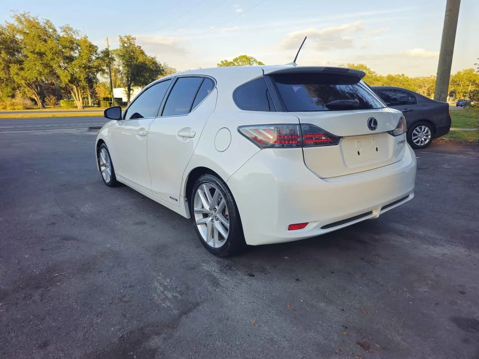 2013 Lexus CT - Image 7 of 19