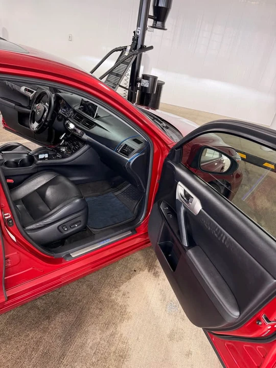 2013 Lexus CT - Image 6 of 9