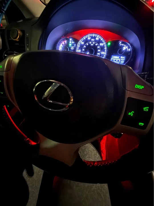 2013 Lexus CT - Image 11 of 13