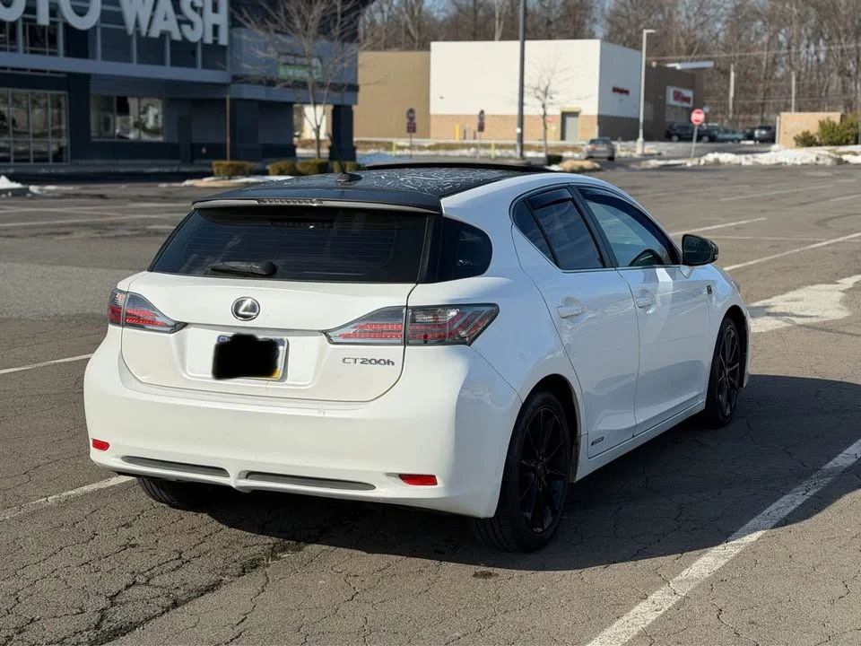 2013 Lexus CT - Image 7 of 16