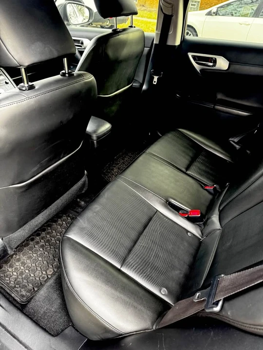 2013 Lexus CT - Image 5 of 7