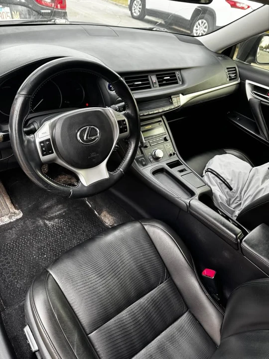 2013 Lexus CT - Image 4 of 7