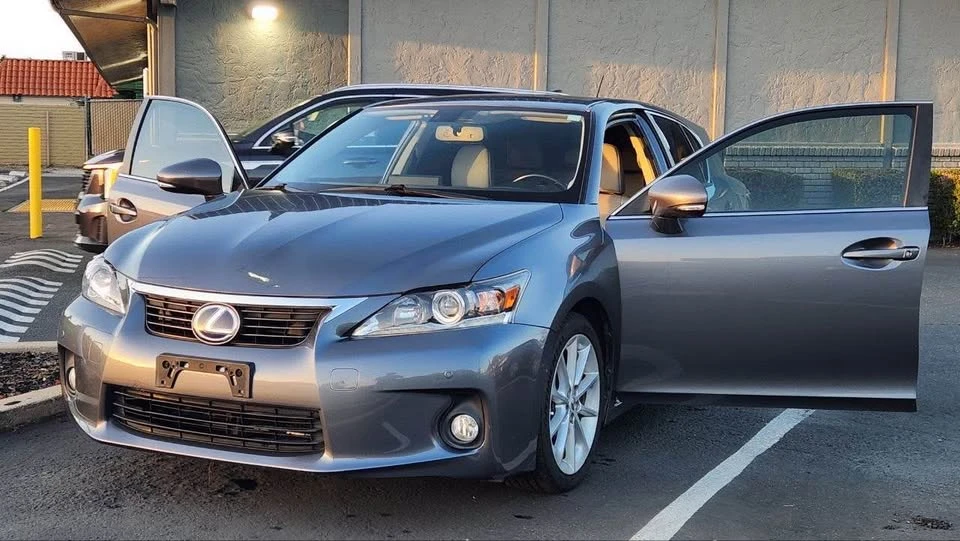 2013 Lexus CT - Image 3 of 14