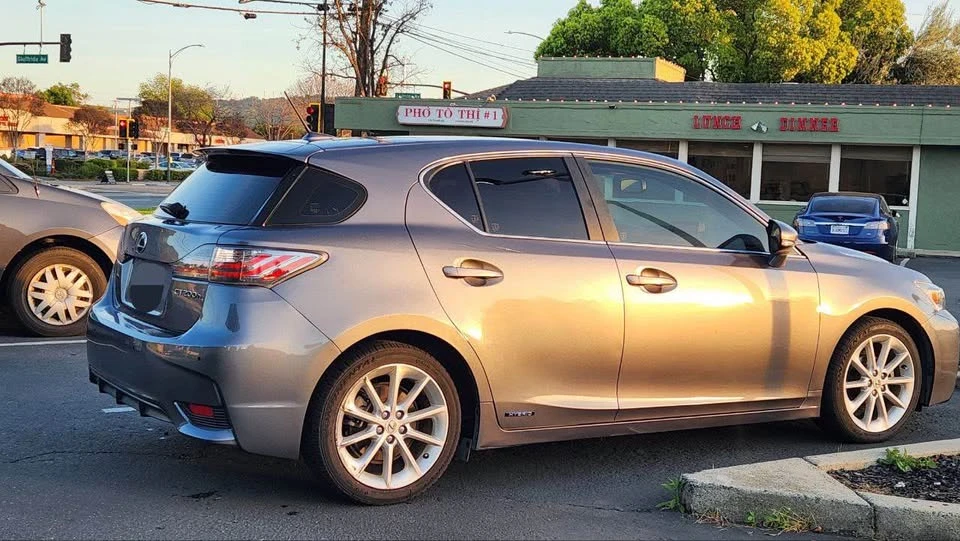 2013 Lexus CT - Image 10 of 14