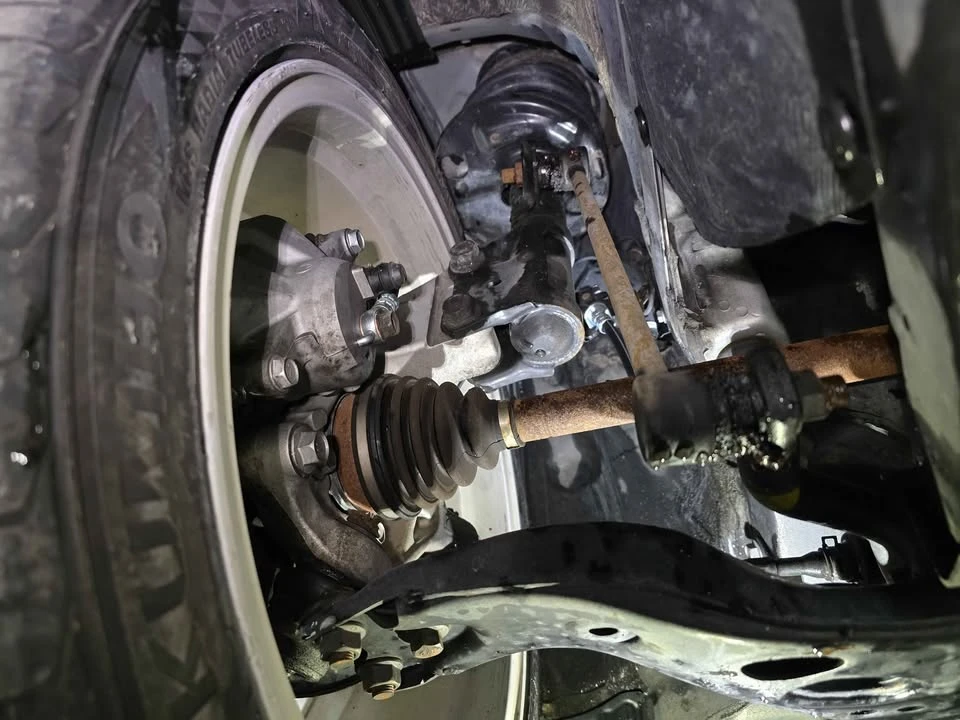 2013 Lexus CT - Image 16 of 20