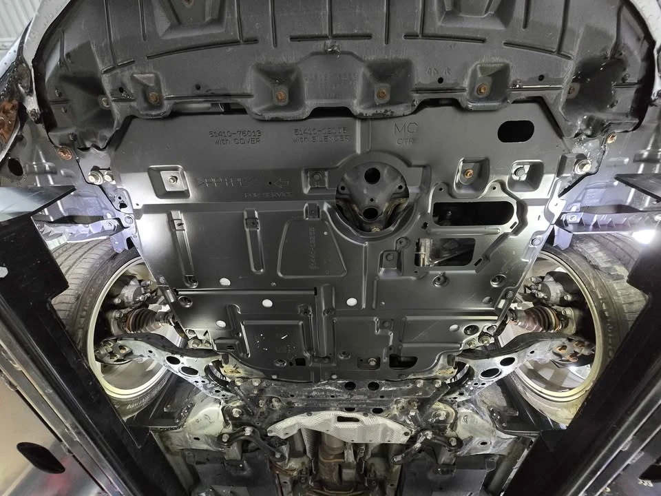 2013 Lexus CT - Image 11 of 20