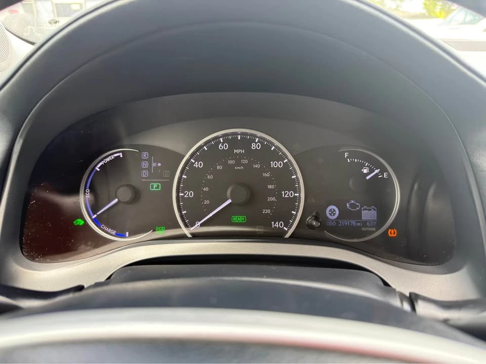 2013 Lexus CT - Image 11 of 15