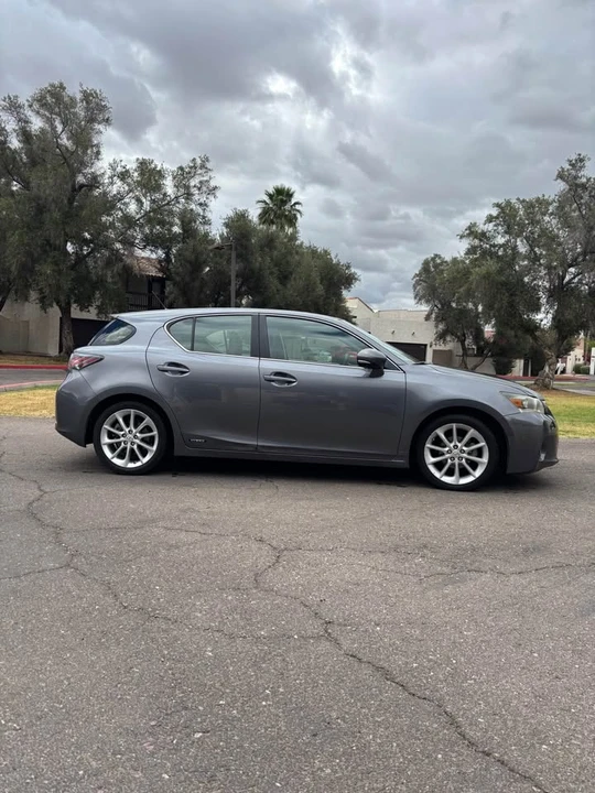 2013 Lexus CT - Image 10 of 11