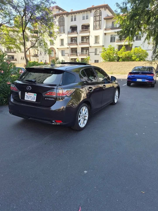 2013 Lexus CT - Image 6 of 10