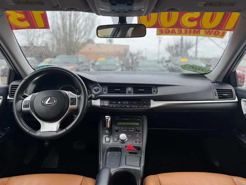 2013 Lexus CT - Image 12 of 19