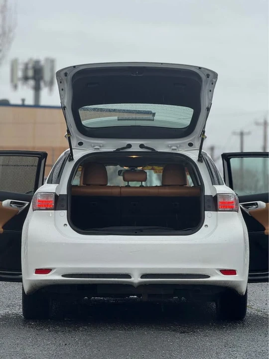 2013 Lexus CT - Image 6 of 19