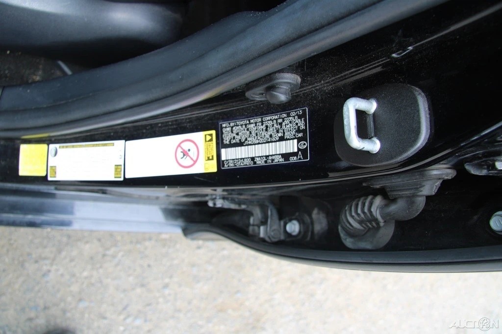 2013 Lexus CT - Image 13 of 21