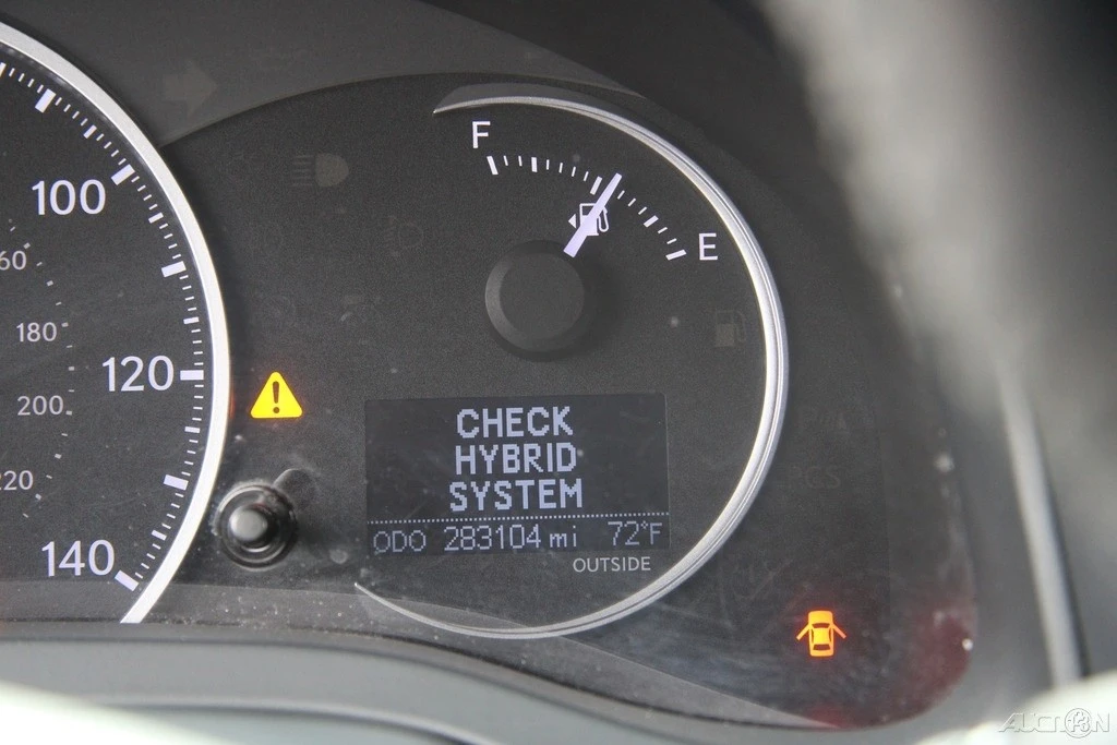 2013 Lexus CT - Image 19 of 21