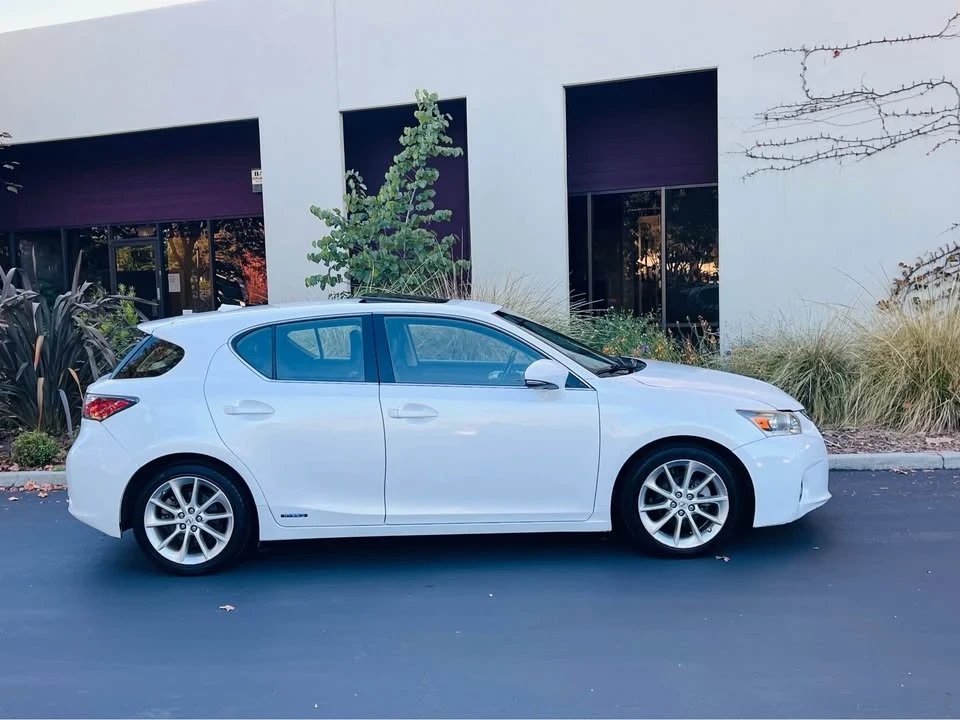 2013 Lexus CT - Image 4 of 13