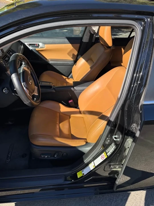 2013 Lexus CT - Image 13 of 19