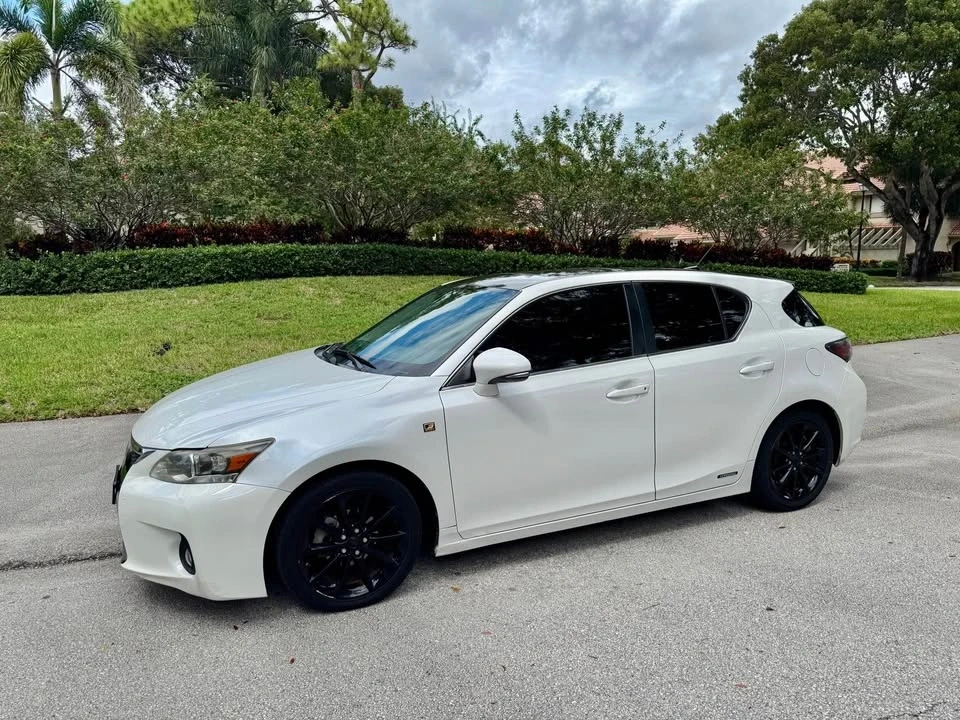 2013 Lexus CT - Image 4 of 14