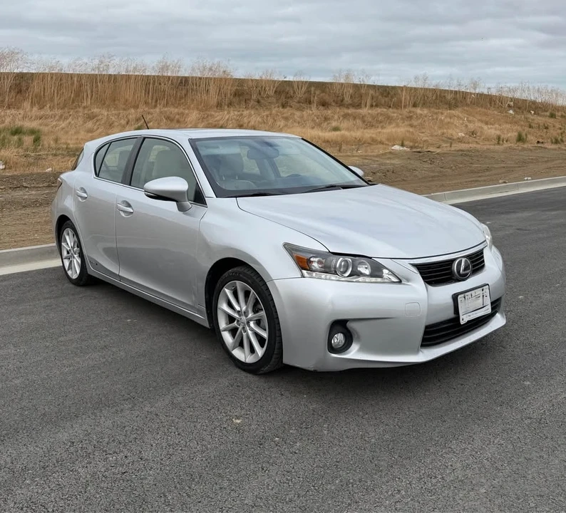 2013 Lexus CT - Image 4 of 20