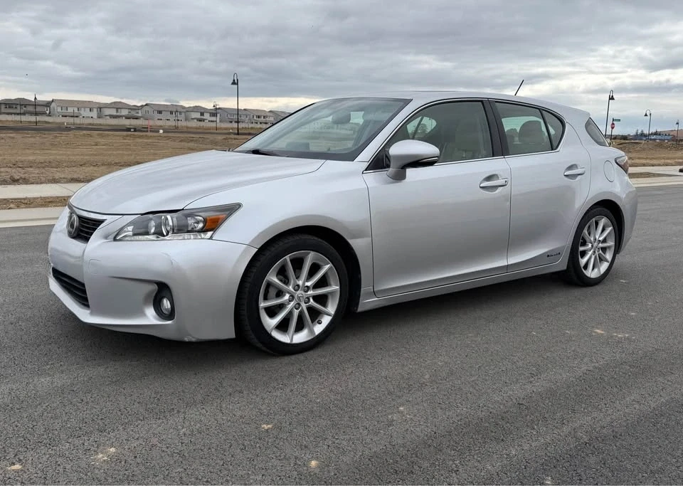 2013 Lexus CT - Image 16 of 19