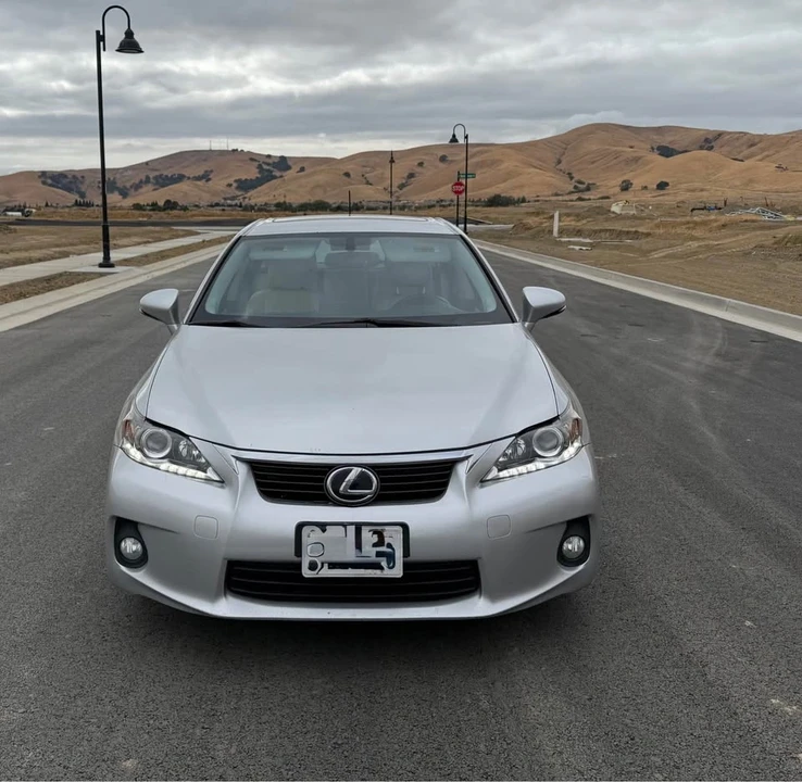 2013 Lexus CT - Image 17 of 19