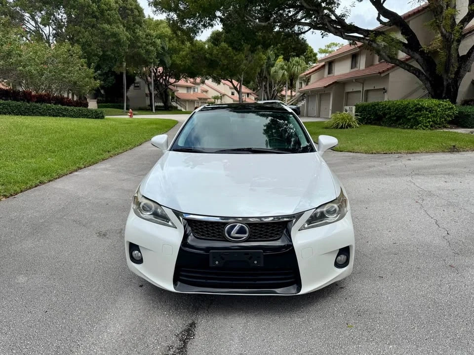 2013 Lexus CT - Image 3 of 14