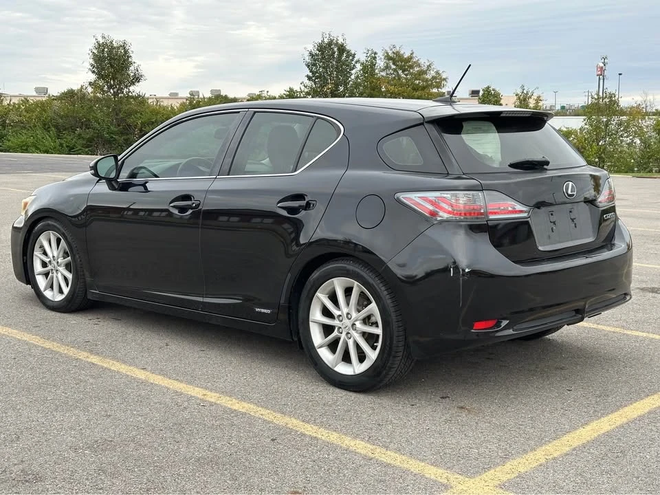 2013 Lexus CT - Image 11 of 20