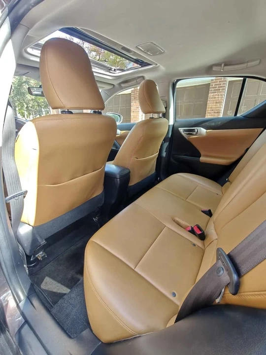 2013 Lexus CT - Image 7 of 17
