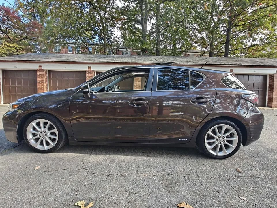 2013 Lexus CT - Image 3 of 17
