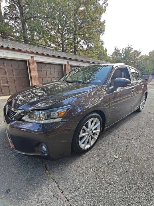 2013 Lexus CT - Image 2 of 17