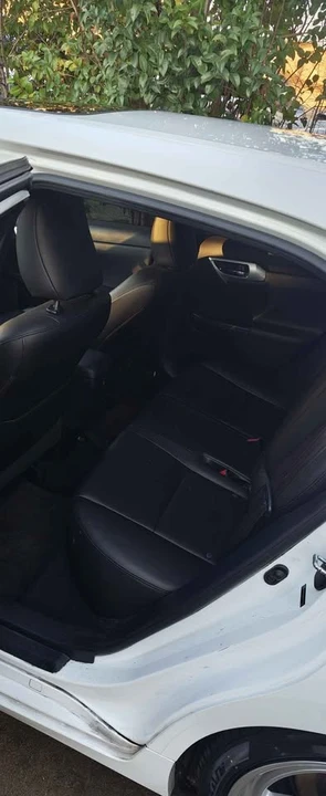 2013 Lexus CT - Image 6 of 8