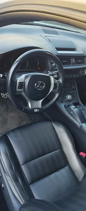 2013 Lexus CT - Image 5 of 8