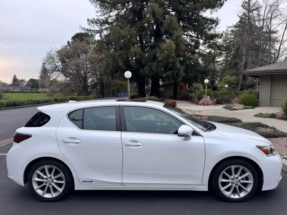 2013 Lexus CT - Image 5 of 15