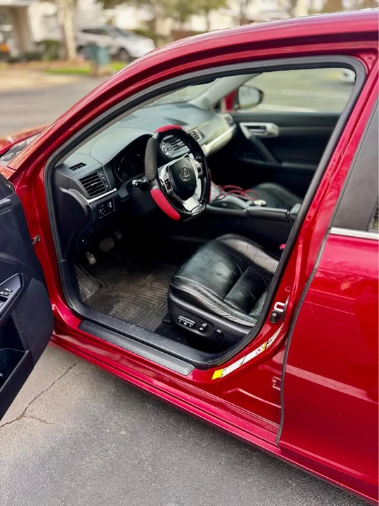 2013 Lexus CT - Image 14 of 19