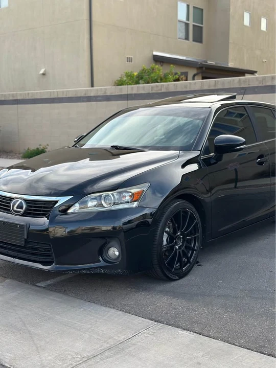 2013 Lexus CT - Image 3 of 15