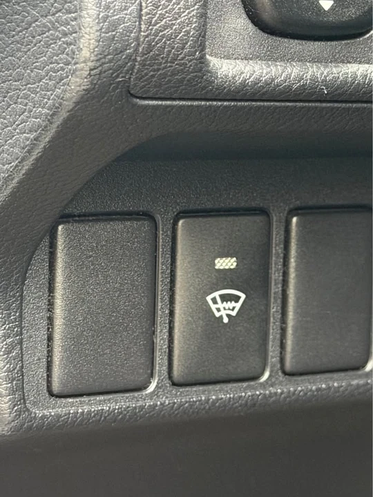 2013 Lexus CT - Image 16 of 18
