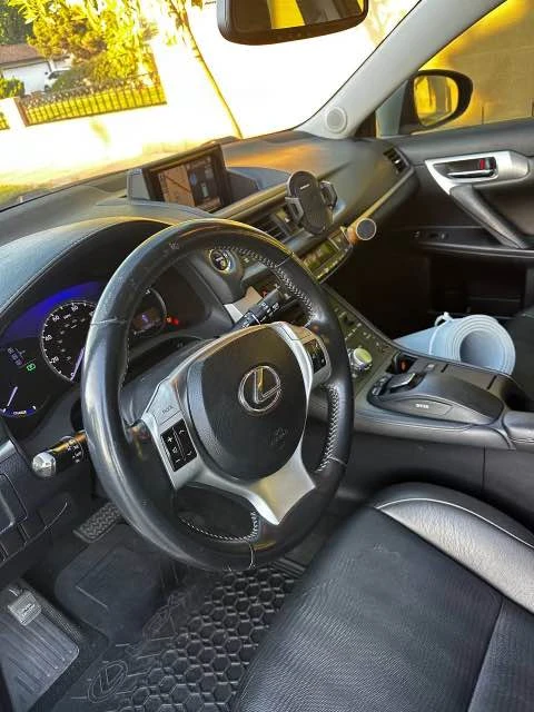 2013 Lexus CT - Image 10 of 11