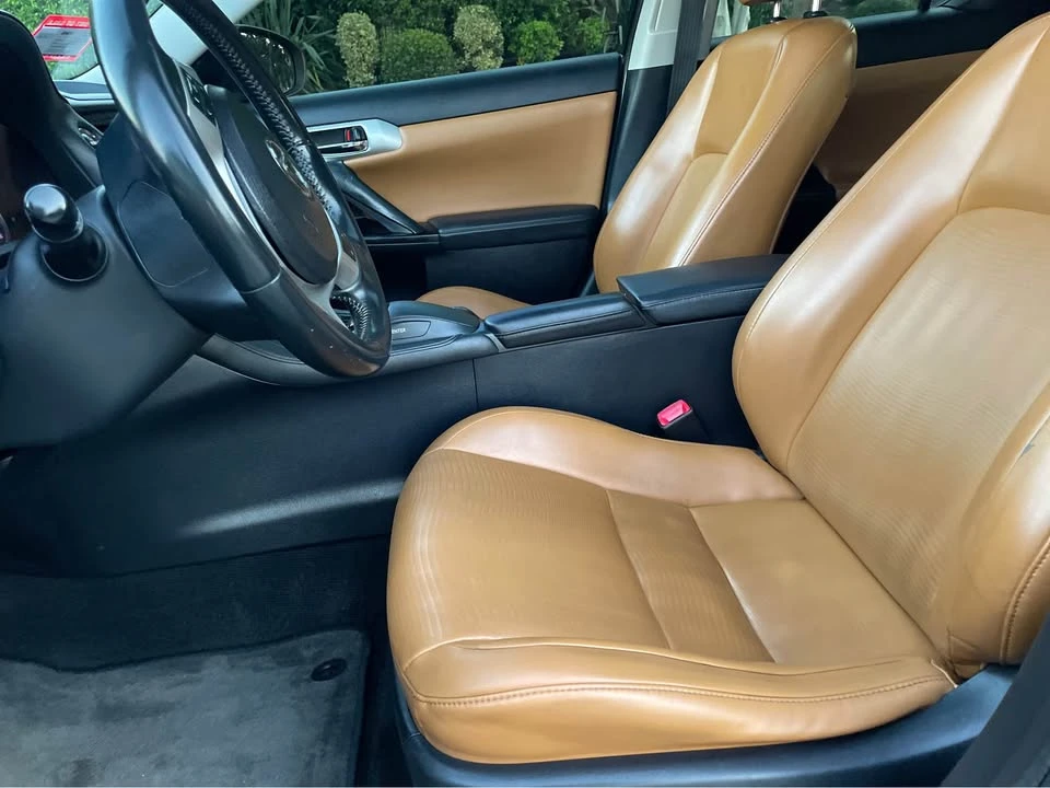 2013 Lexus CT - Image 14 of 20