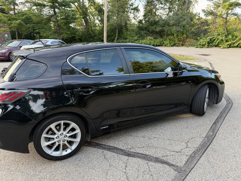 2013 Lexus CT - Image 2 of 6